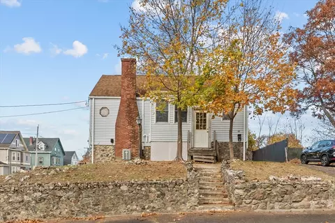 49 Pendexter St, Lynn, MA 01904