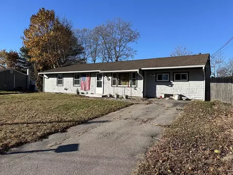 14 Dennis Ln, Wareham, MA 02571