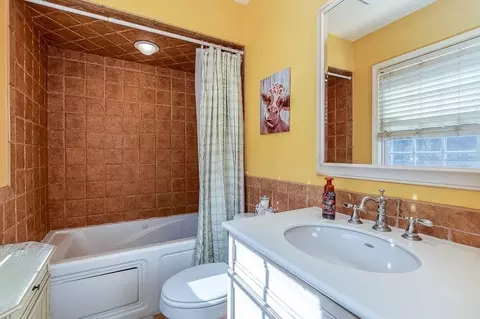 8 Flintlock Ln, Dedham, MA 02026 photo 21