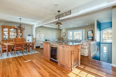 8 Flintlock Ln, Dedham, MA 02026 photo 5