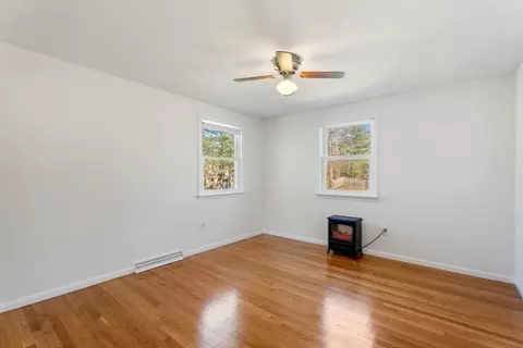 8 Gloria Rd, Georgetown, MA 01833 photo 17