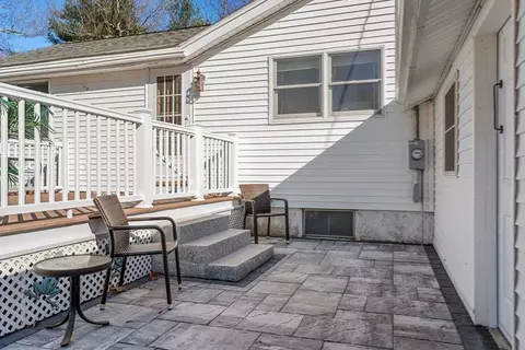 8 Gloria Rd, Georgetown, MA 01833 photo 5