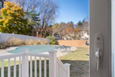 8 Gloria Rd, Georgetown, MA 01833 photo 25