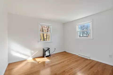 8 Gloria Rd, Georgetown, MA 01833 photo 16