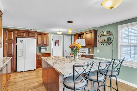 Kitchen - 39 Hartwick St, Springfield, MA 01108 photo 2 of 4