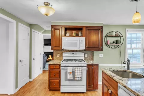 Kitchen - 39 Hartwick St, Springfield, MA 01108 photo 4 of 4