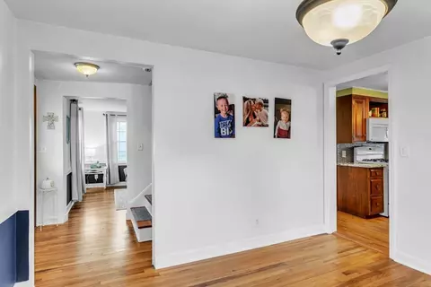 Entry Way - 39 Hartwick St, Springfield, MA 01108 photo 1 of 5
