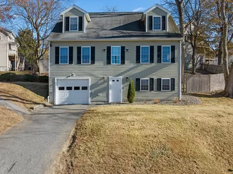 5 Carter St, Webster, MA 01570 photo 2