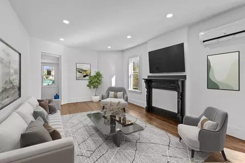 12 Magnolia Sq #1, Boston, MA 02125