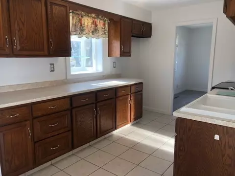 55 Balboa Dr, Springfield, MA 01119 photo 7