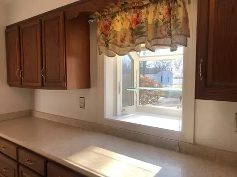 55 Balboa Dr, Springfield, MA 01119 photo 9