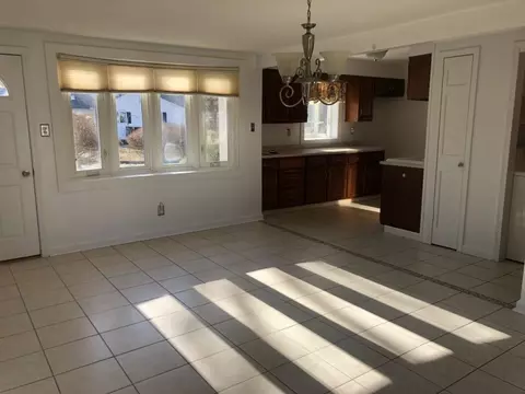 55 Balboa Dr, Springfield, MA 01119 photo 6