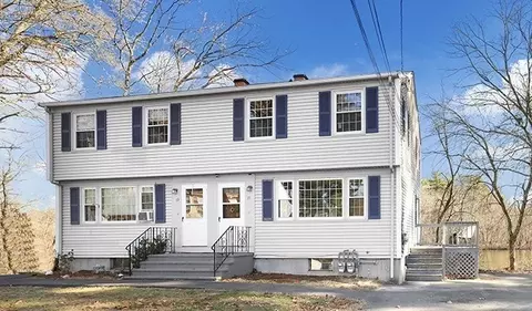 71 Bridle Rd #71, Billerica, MA 01821