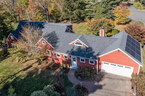 65 Everett St, Natick, MA 01760 photo 2