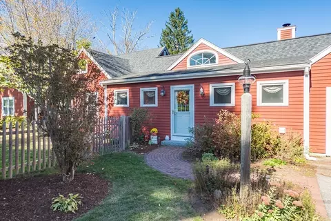 65 Everett St, Natick, MA 01760 photo 4