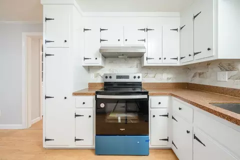 Kitchen - 101 Maushop, Barnstable, MA 02630 photo 4 of 4