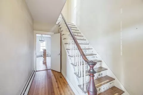 115 West St, Ware, MA 01082 photo 4