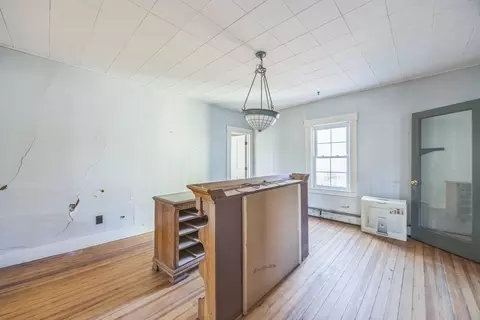 115 West St, Ware, MA 01082 photo 7