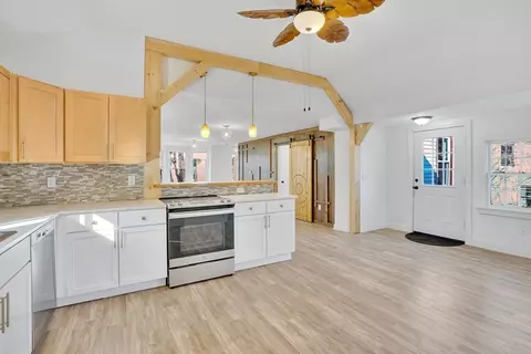 73 Maple St, Warren, MA 01083 photo 5