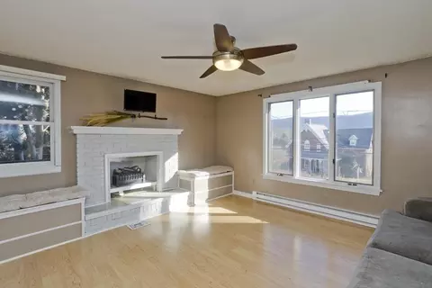 239 Park St, Easthampton, MA 01027 photo 10