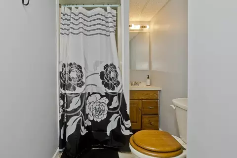 239 Park St, Easthampton, MA 01027 photo 25