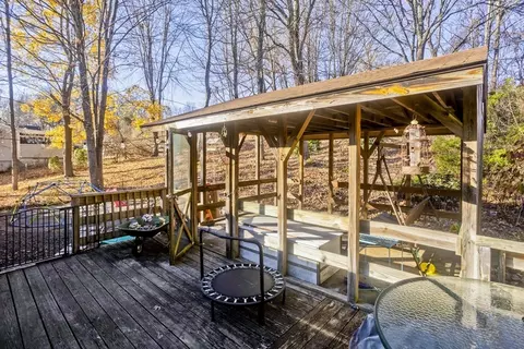 239 Park St, Easthampton, MA 01027 photo 29