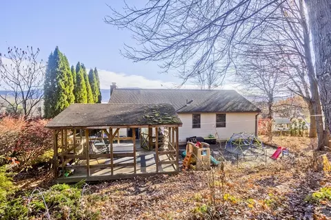 239 Park St, Easthampton, MA 01027 photo 33