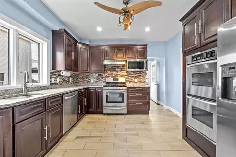 130 Florence, Everett, MA 02149 photo 13