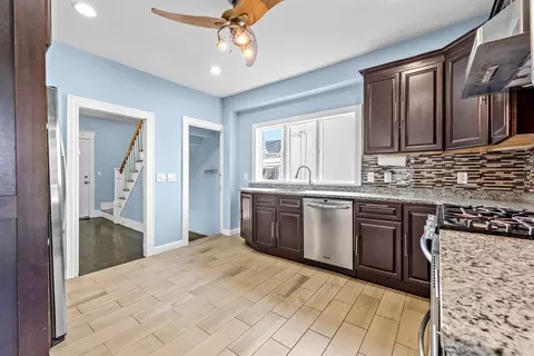 130 Florence, Everett, MA 02149 photo 12
