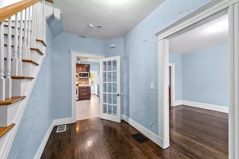 130 Florence, Everett, MA 02149 photo 4