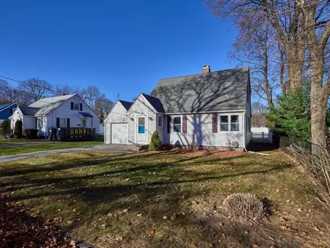 2 Benjamin Rd, Worcester, MA 01602 photo 4