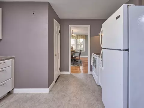 2 Benjamin Rd, Worcester, MA 01602 photo 16