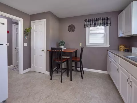 2 Benjamin Rd, Worcester, MA 01602 photo 13