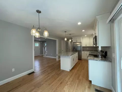 200 Pine St, Rehoboth, MA 02769 photo 6