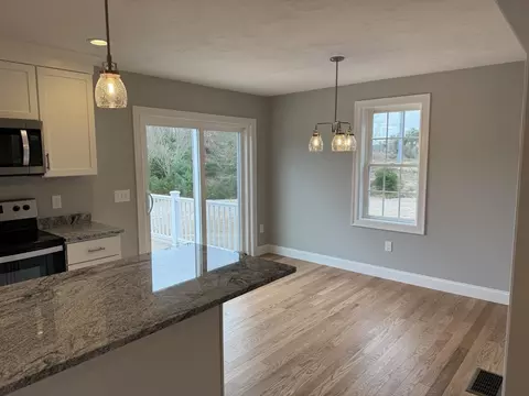 200 Pine St, Rehoboth, MA 02769 photo 7