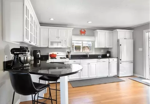 90 Bay St, Hull, MA 02045 photo 12