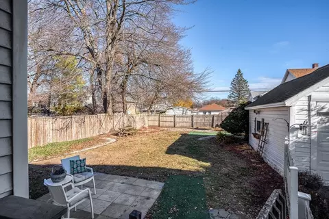 55 Norman St, Springfield, MA 01104 photo 3