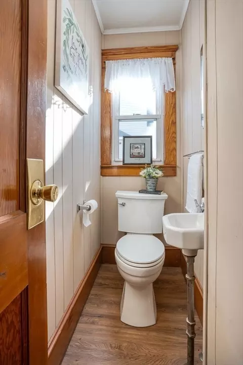 55 Norman St, Springfield, MA 01104 photo 20