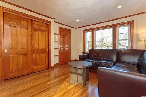 211 High St, Reading, MA 01867 photo 12