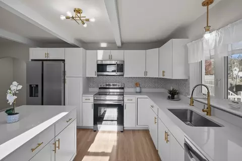 25 Kanatha St, Blackstone, MA 01504