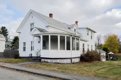 103 Mechanic St, Spencer, MA 01562
