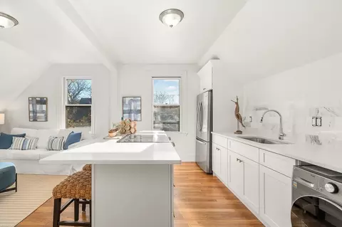 123 Main St #4, Rockport, MA 01966