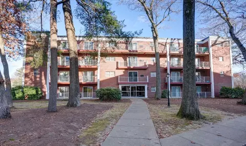 65 Greentree Ln #17, Weymouth, MA 02190