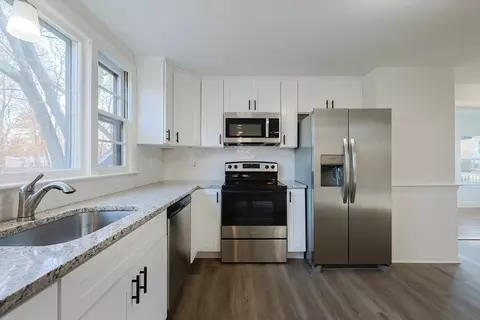 29 Plain St, Millis, MA 02054 photo 5