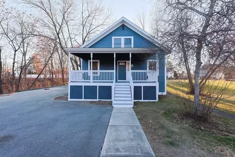 29 Plain St, Millis, MA 02054 photo 4