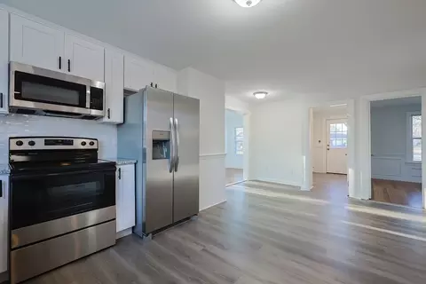 29 Plain St, Millis, MA 02054 photo 7