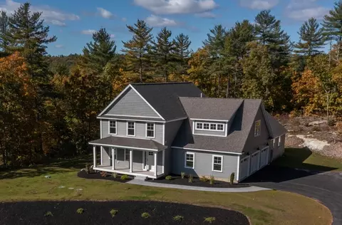 14 Lorenzos Ln, Hollis, NH 03049