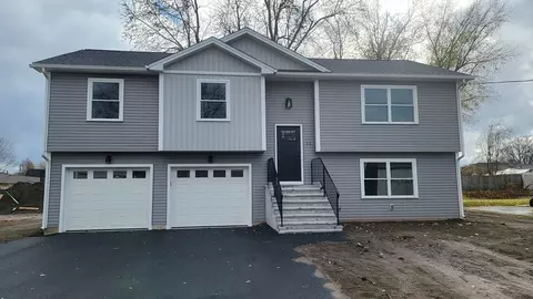 15 Beaumont Ave, Chicopee, MA 01013