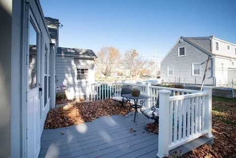 Exterior - 445 King Philip St, Fall River, MA 02724 photo 4 of 10