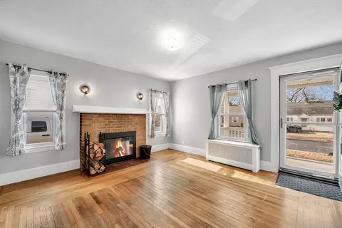153 Ellsworth Ave, Springfield, MA 01118 photo 4